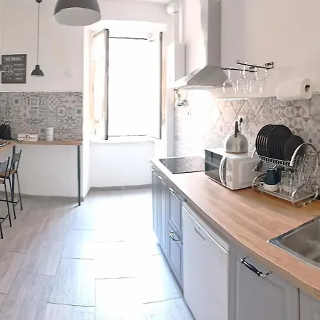 Daire Viale Dei Re Di